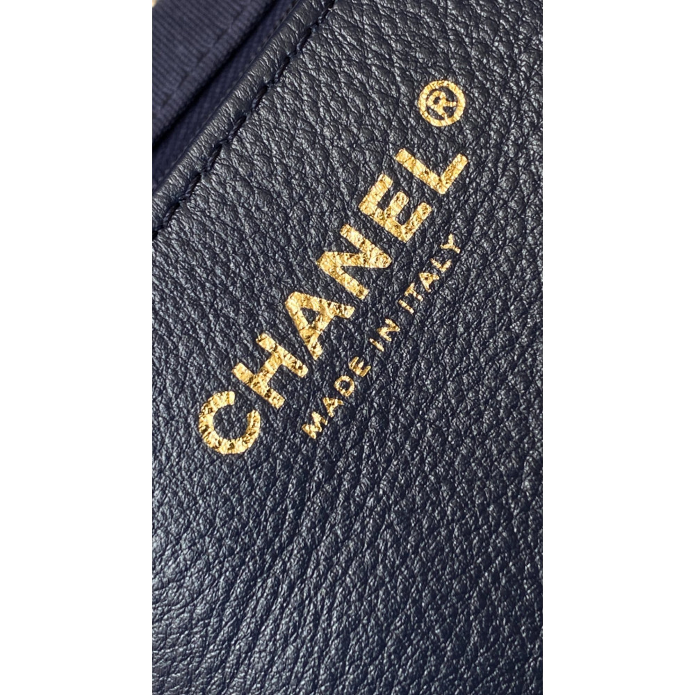 Chanel 25C Large HOBO Hippie Bag