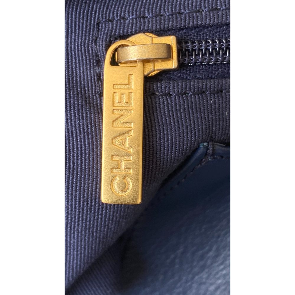 Chanel 25C Large HOBO Hippie Bag