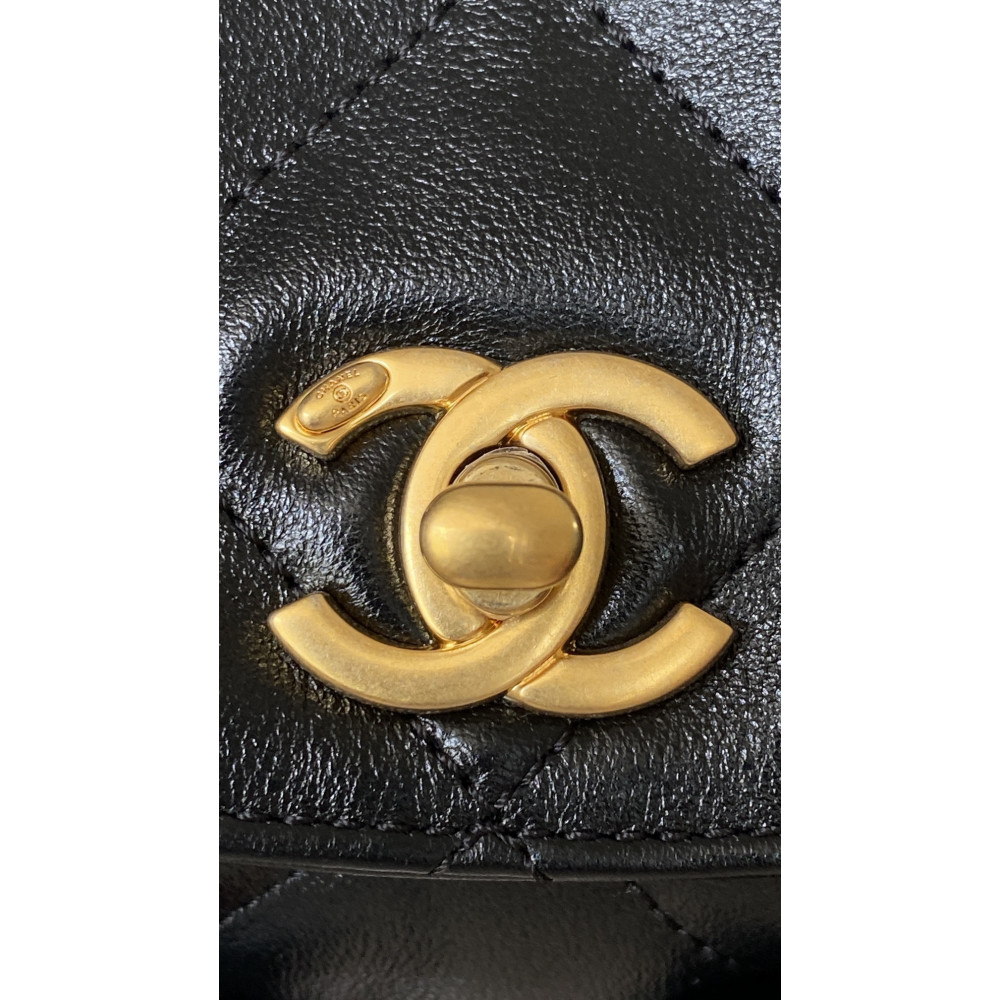 Chanel 24P lambskin Hippie Hobo underarm bag! 