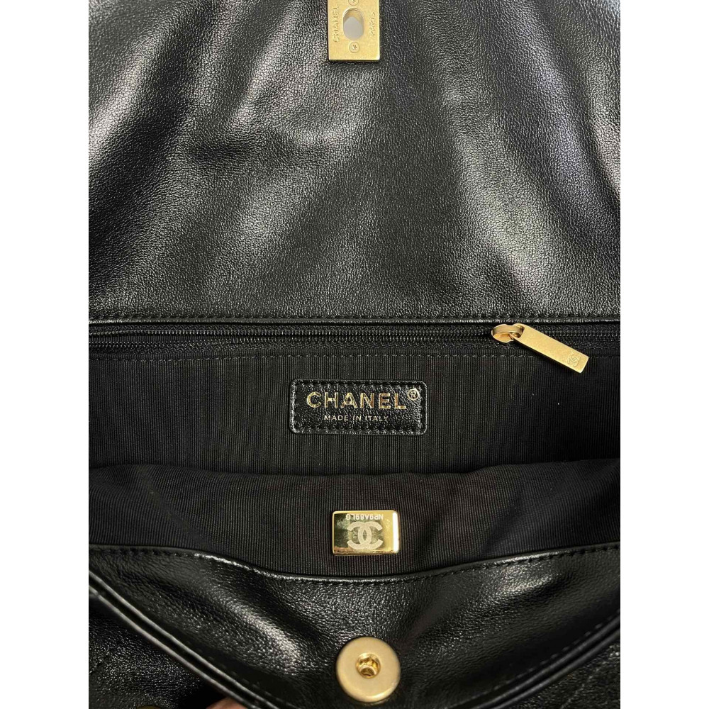 Chanel 24P lambskin Hippie Hobo underarm bag! 
