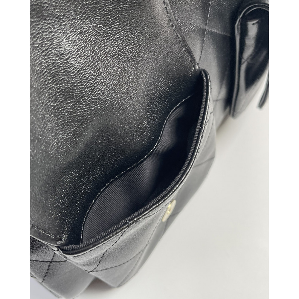 Chanel 24P lambskin Hippie Hobo underarm bag! 