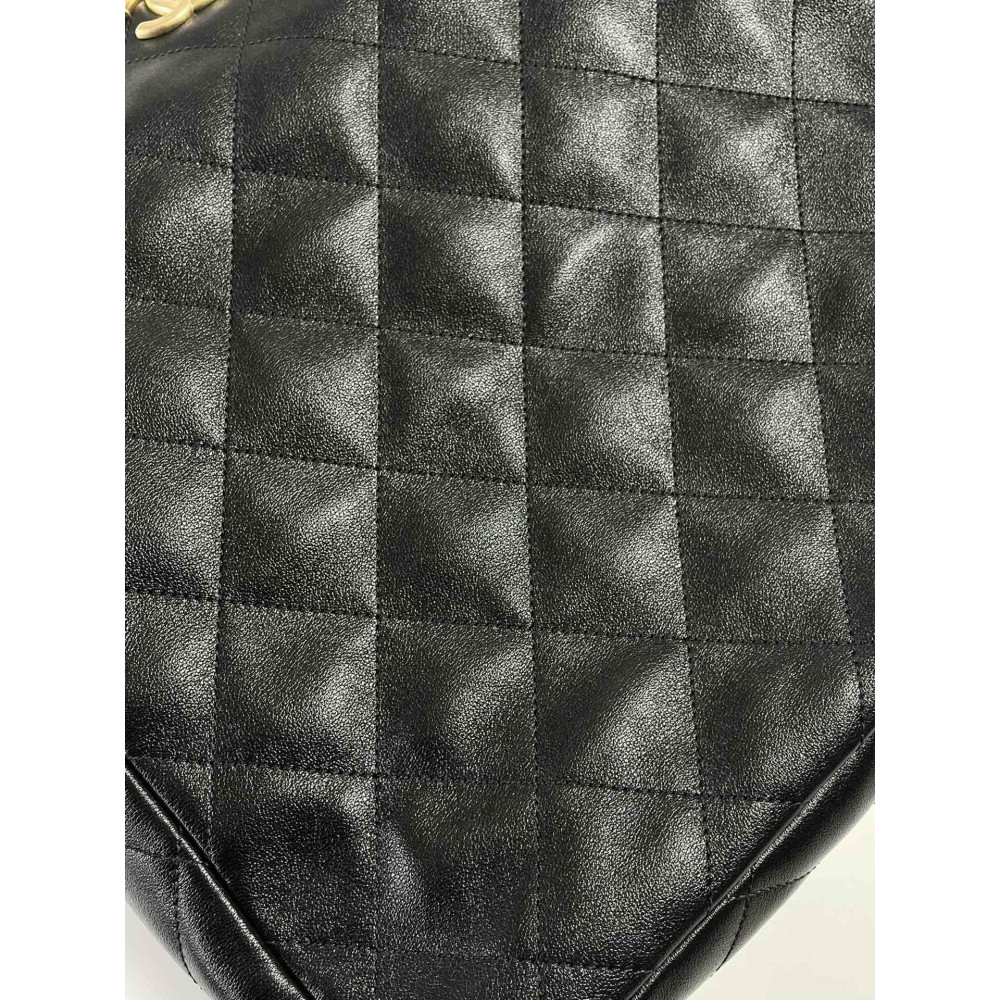 Chanel 24P lambskin Hippie Hobo underarm bag! 