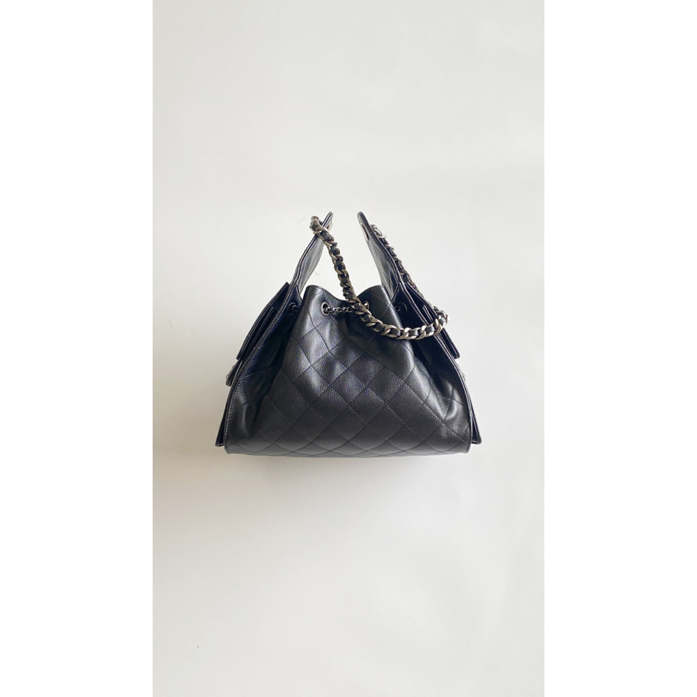 Chanel Small 25Bag – Small Size in Black
