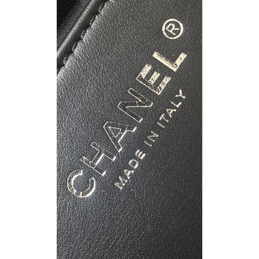 Chanel Small 25Bag – Small Size in Black