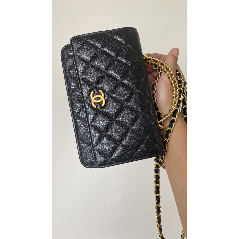 ✨ Chanel WOC Openwork Handle Bag