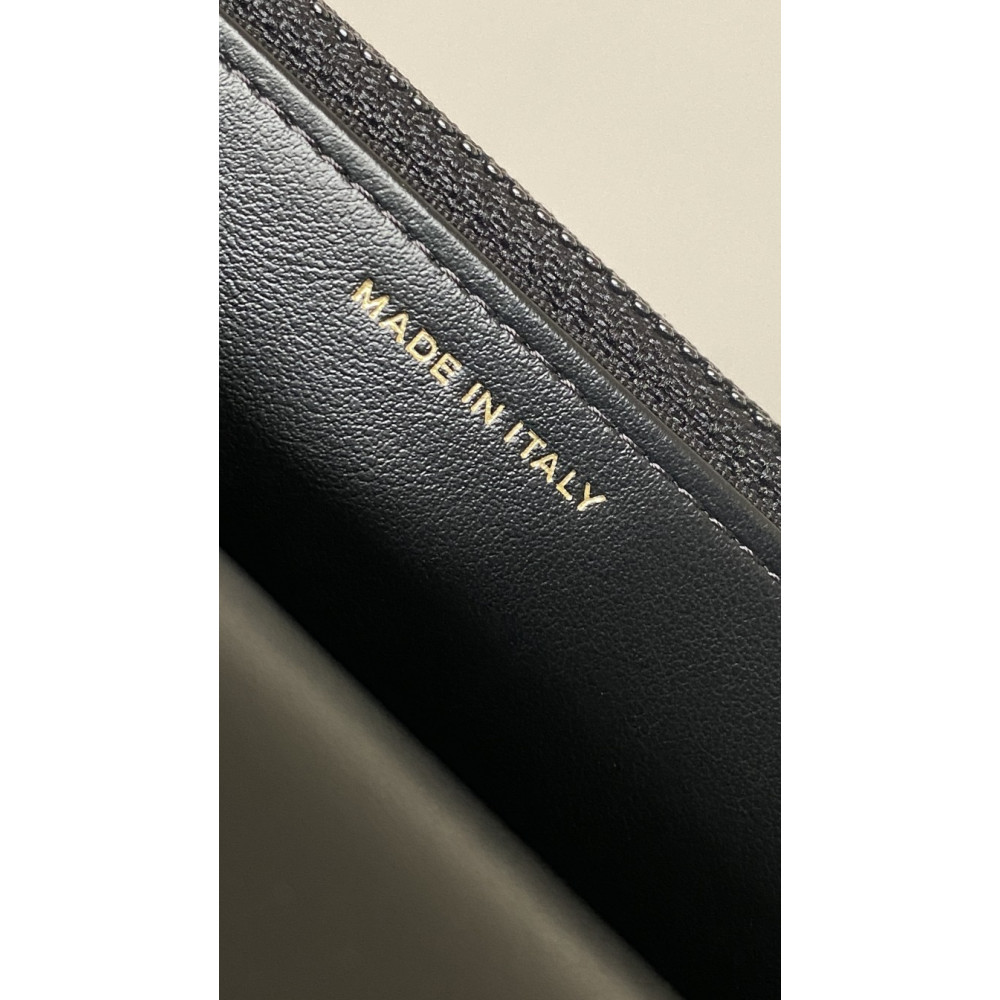 ✨ Chanel WOC Openwork Handle Bag