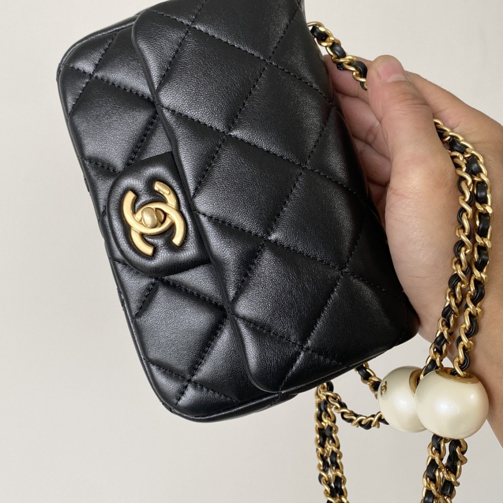 Chanel 24S New Arrival: "Square Plump Mini"