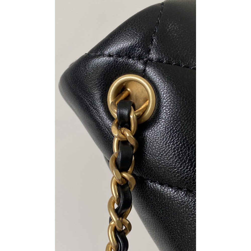 Chanel 24S New Arrival: "Square Plump Mini"