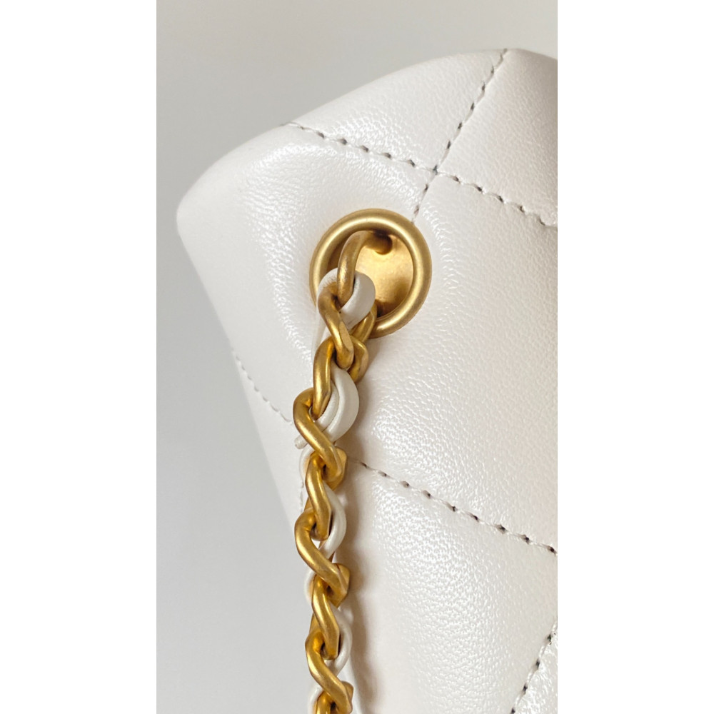 Chanel 24S New Arrival: Double Pearl Detail! Adjustable Closure! "Square Plump Mini"