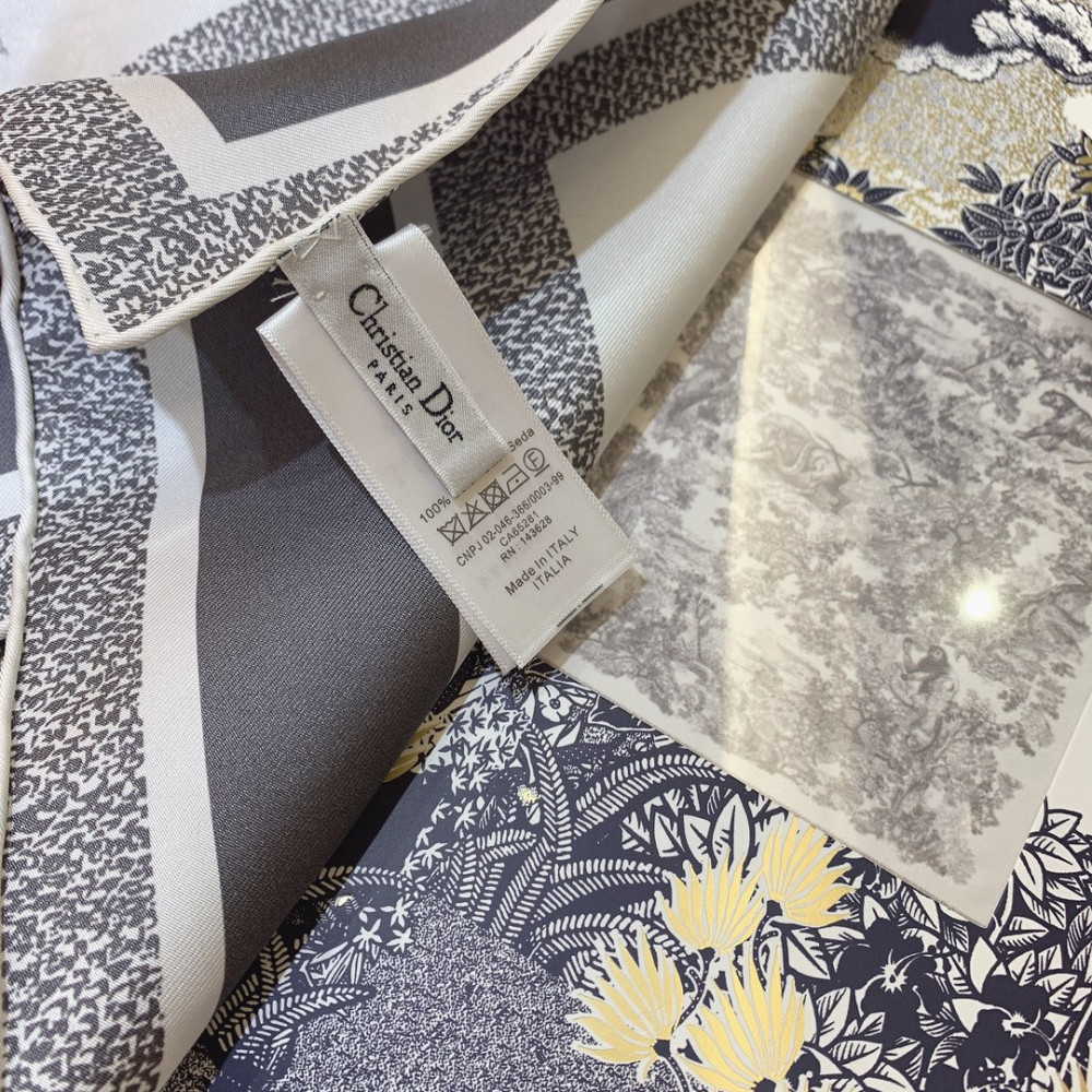 Dior 100% Mulberry Silk 90cm Scarf!  