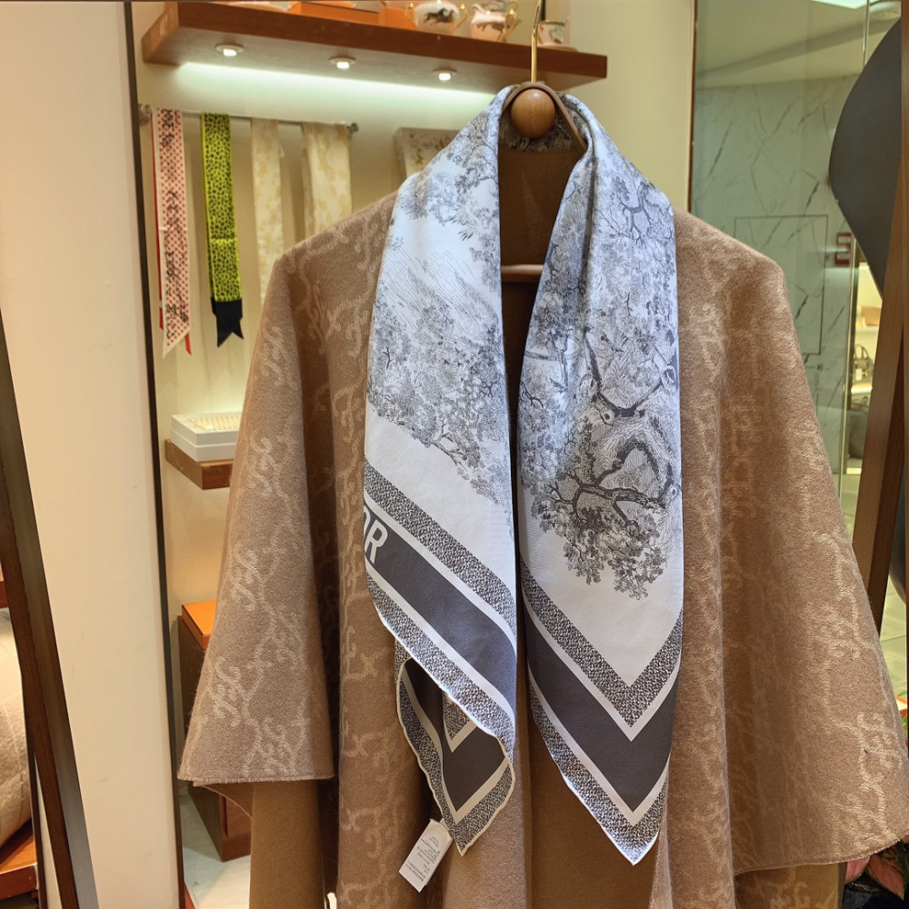 Dior 100% Mulberry Silk 90cm Scarf!  