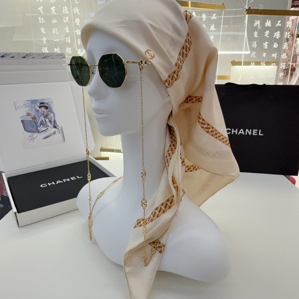 Chanel 100% silk 90cm square scarf!  
