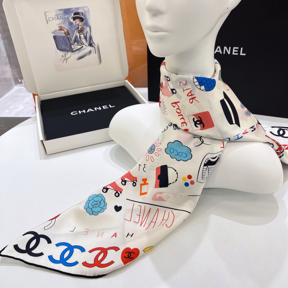 Chanel 100% silk 90cm square scarf!  