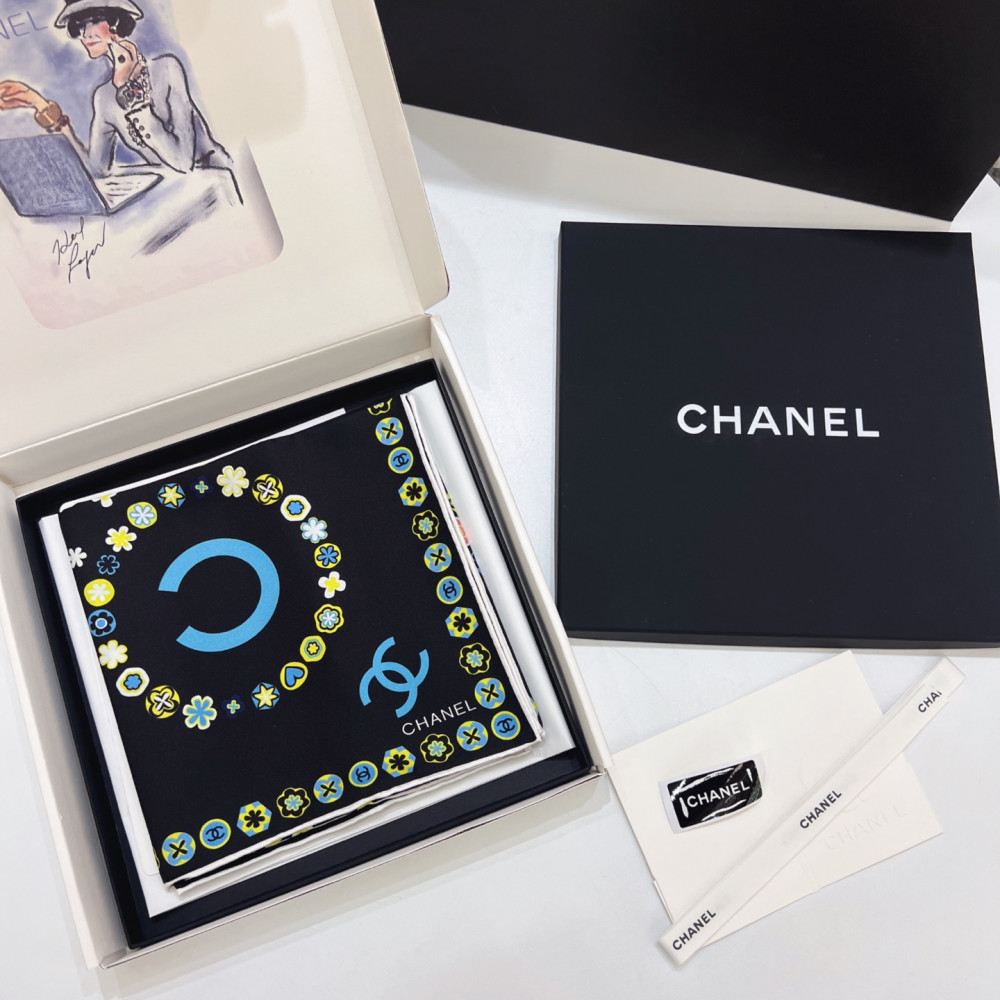 Chanel 100% silk 90cm square scarf!  