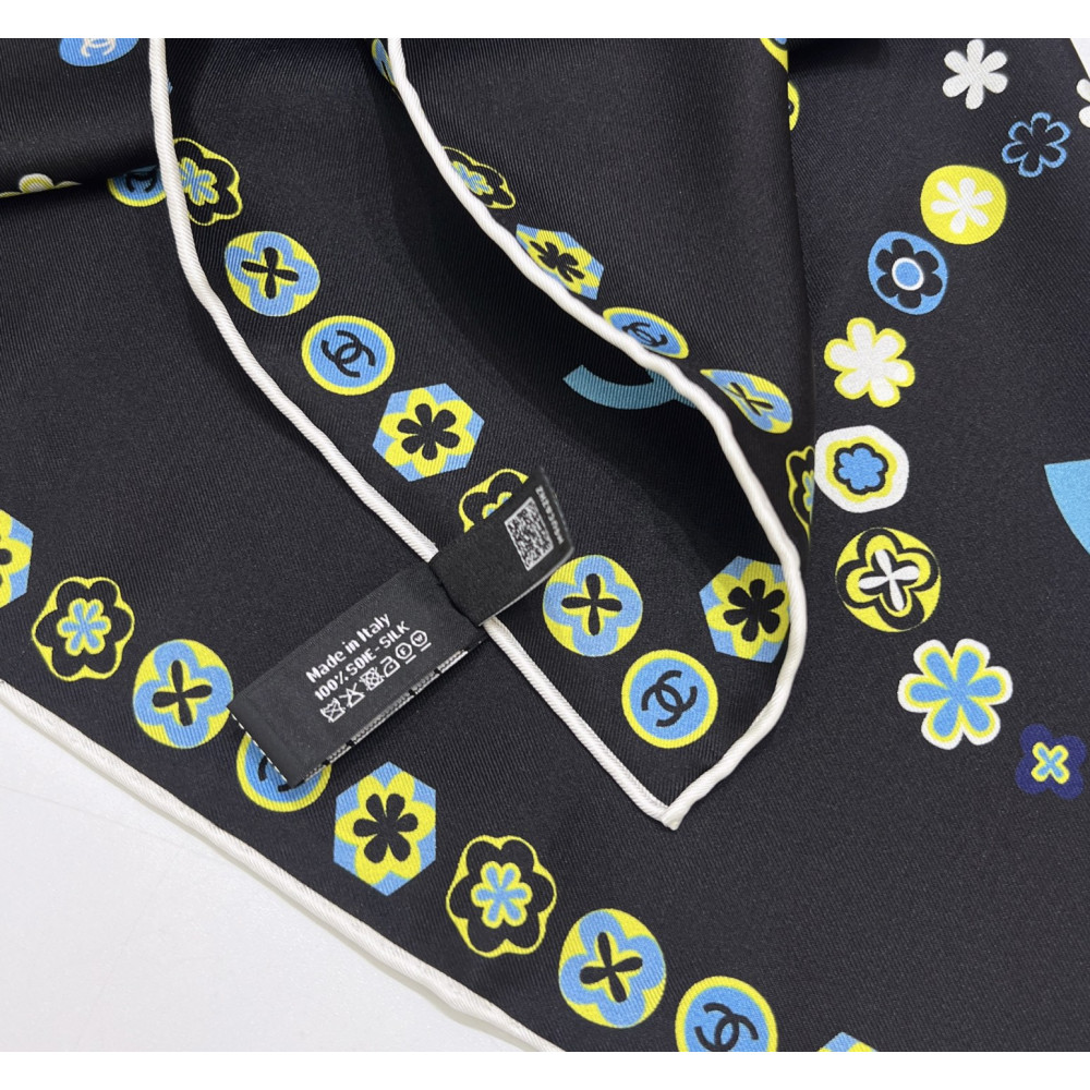 Chanel 100% silk 90cm square scarf!  