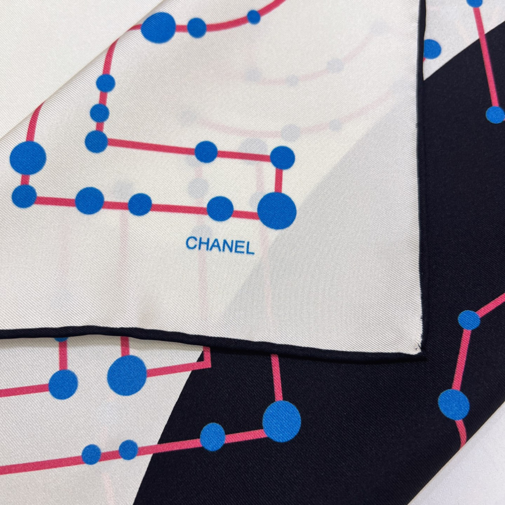 Chanel 100% silk 90cm square scarf!  
