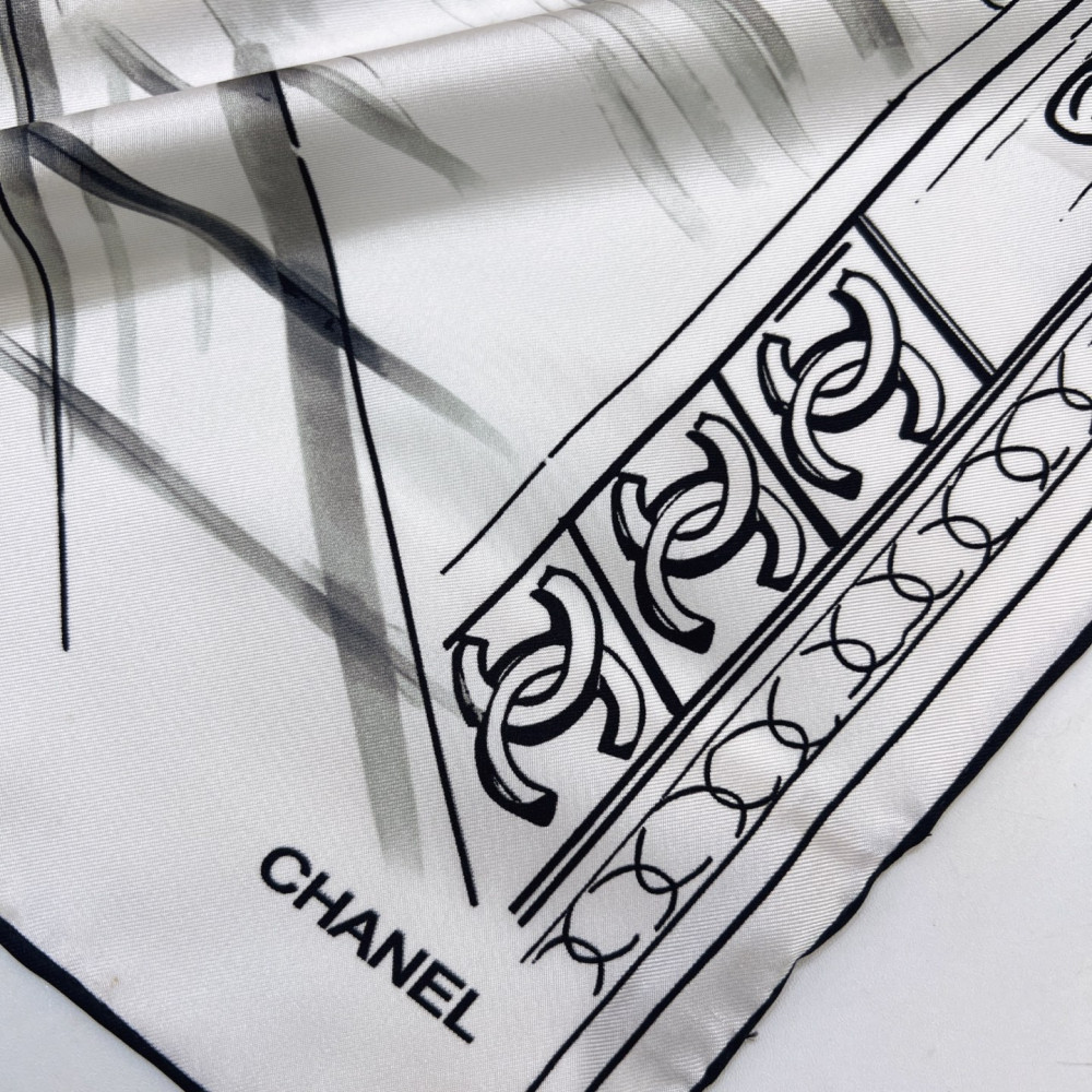 Chanel 100% silk 90cm square scarf!  