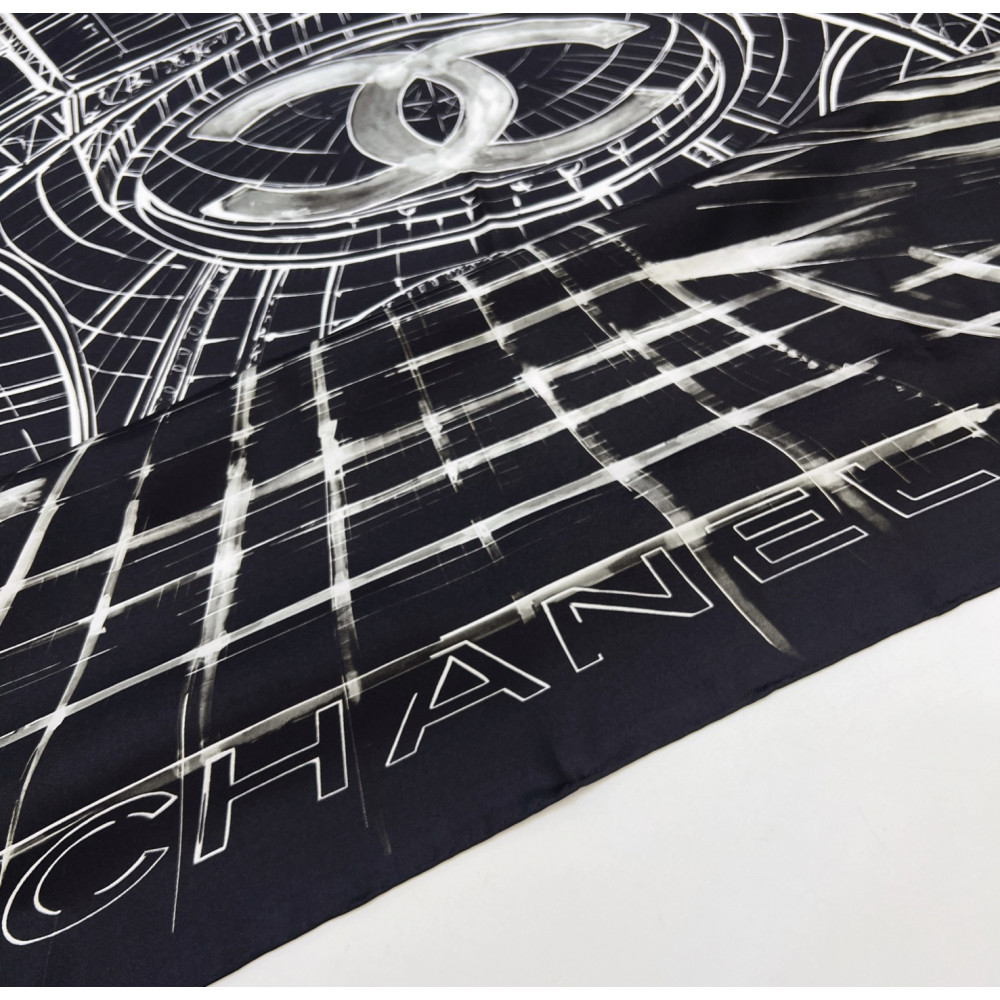 Chanel 100% silk 90cm square scarf!  