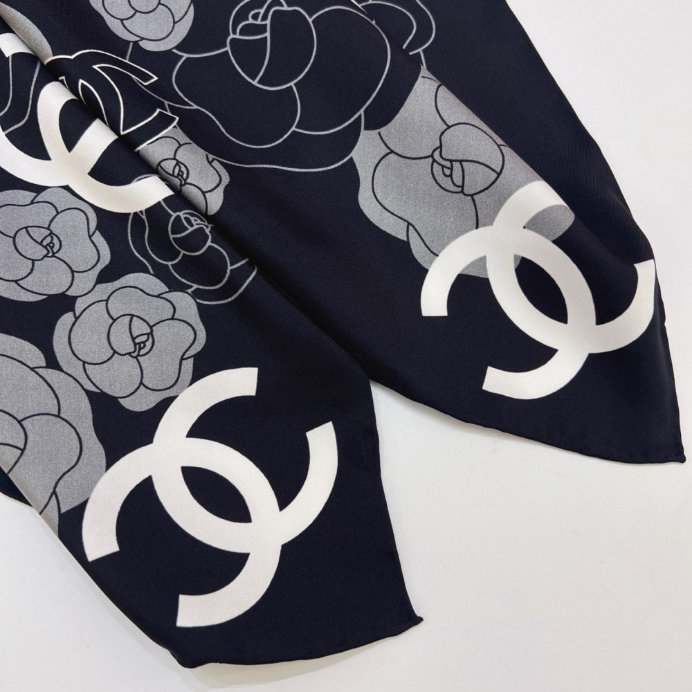 Chanel 100% silk 90cm square scarf!  