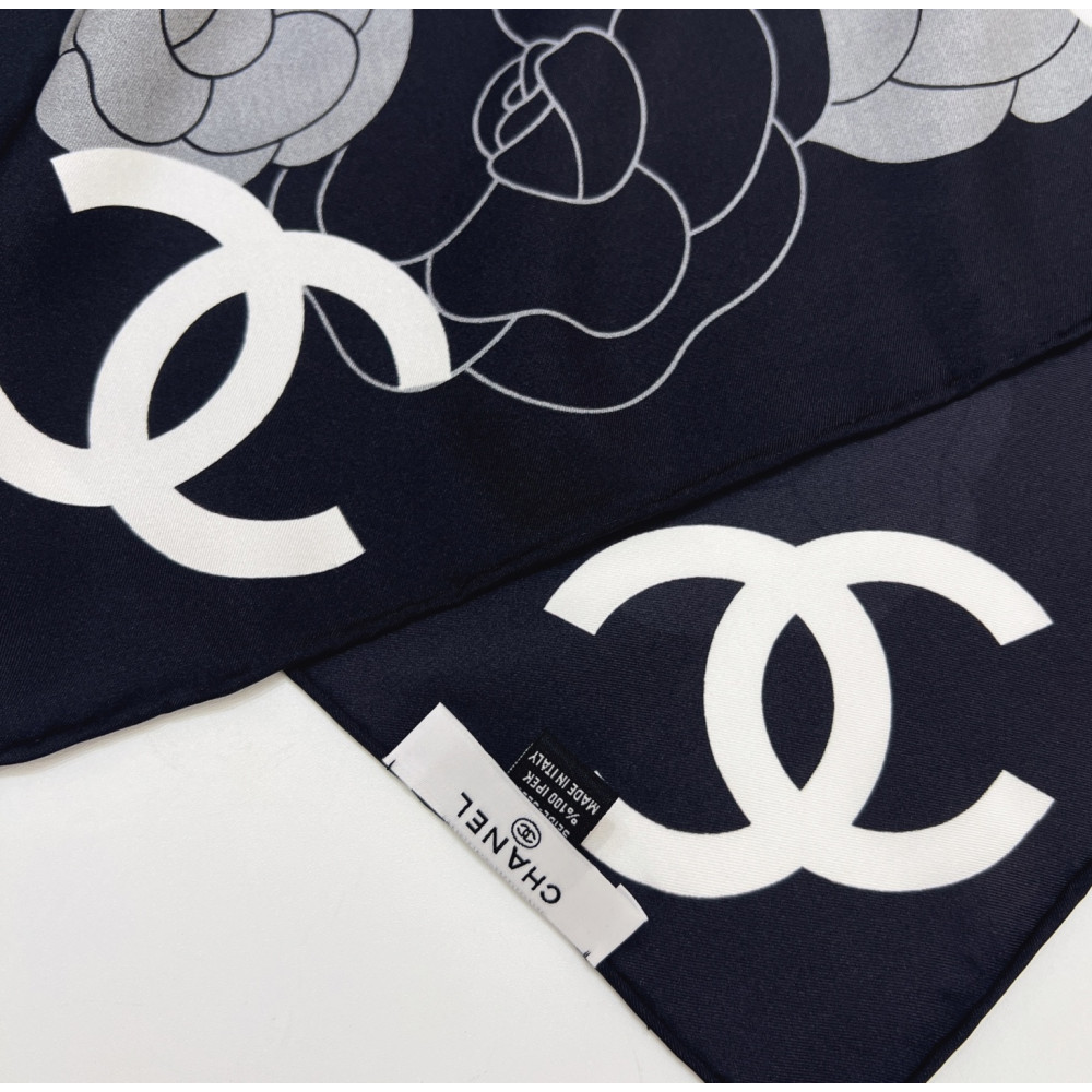 Chanel 100% silk 90cm square scarf!  