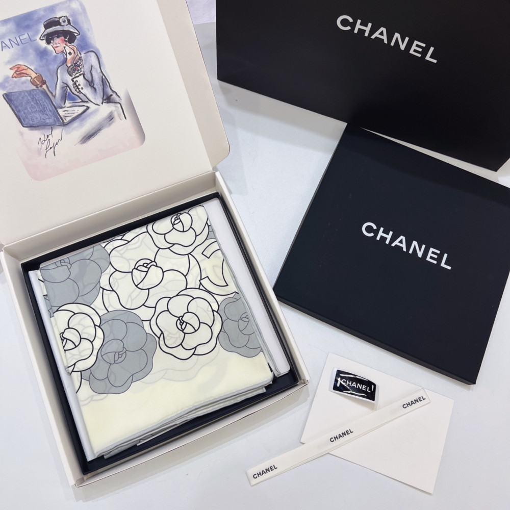 Chanel 100% silk 90cm square scarf!  