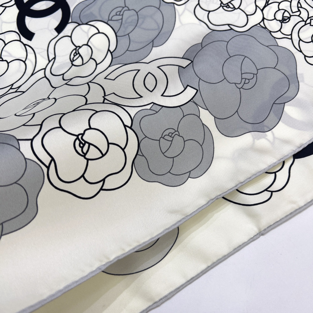 Chanel 100% silk 90cm square scarf!  