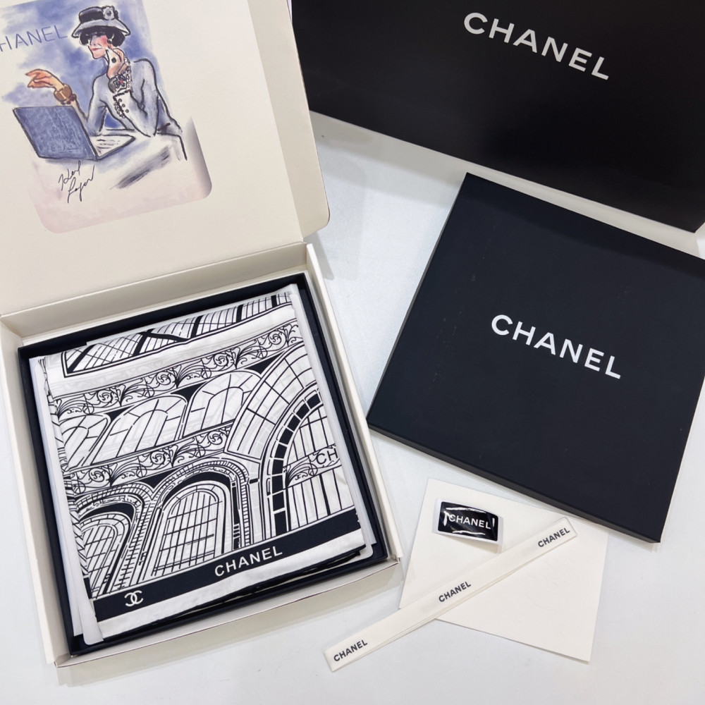 Chanel 100% silk 90cm square scarf!  