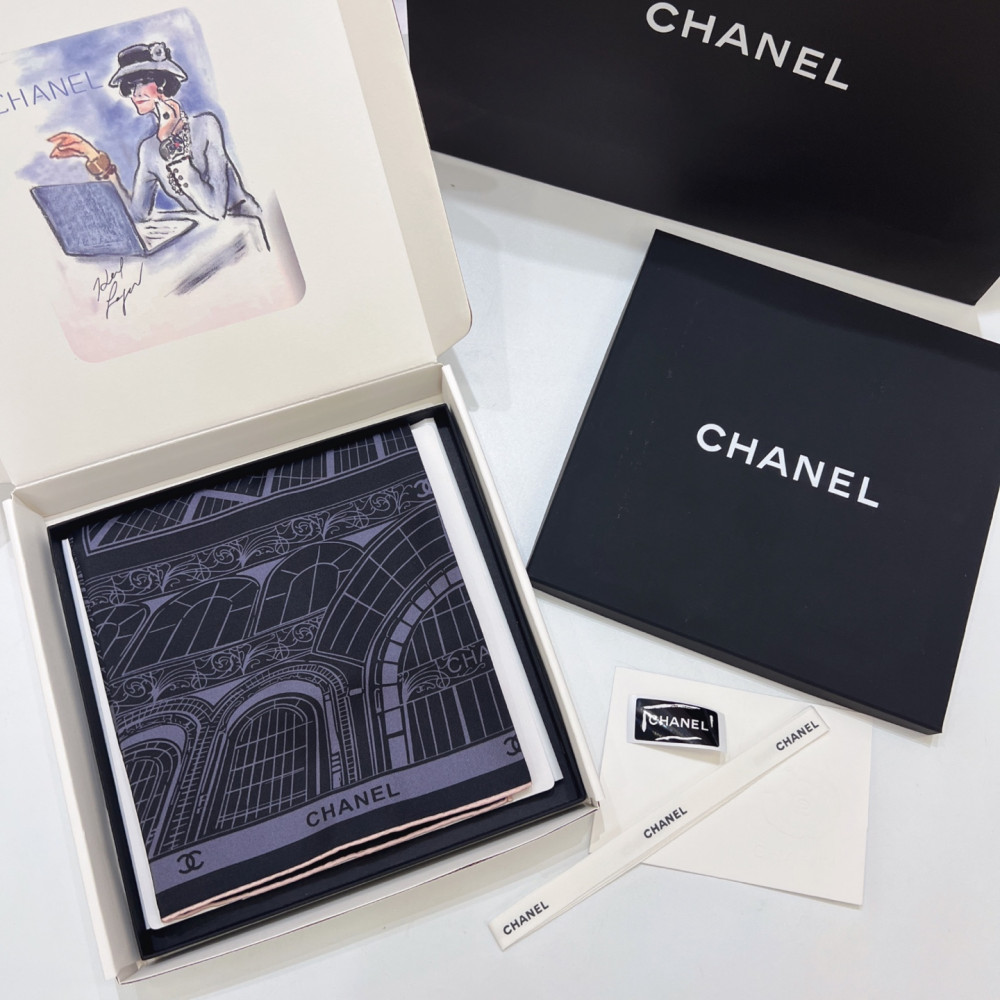 Chanel 100% silk 90cm square scarf!  