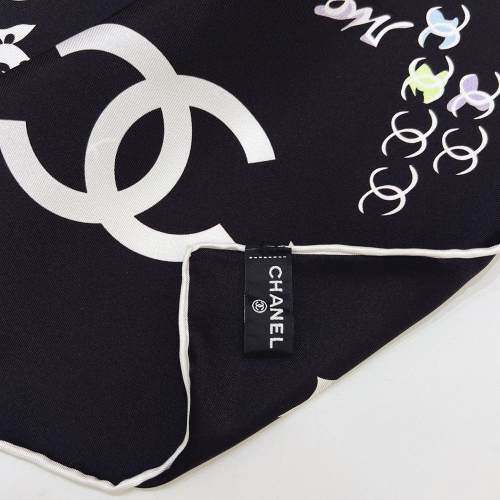 Chanel 100% silk 90cm square scarf!  
