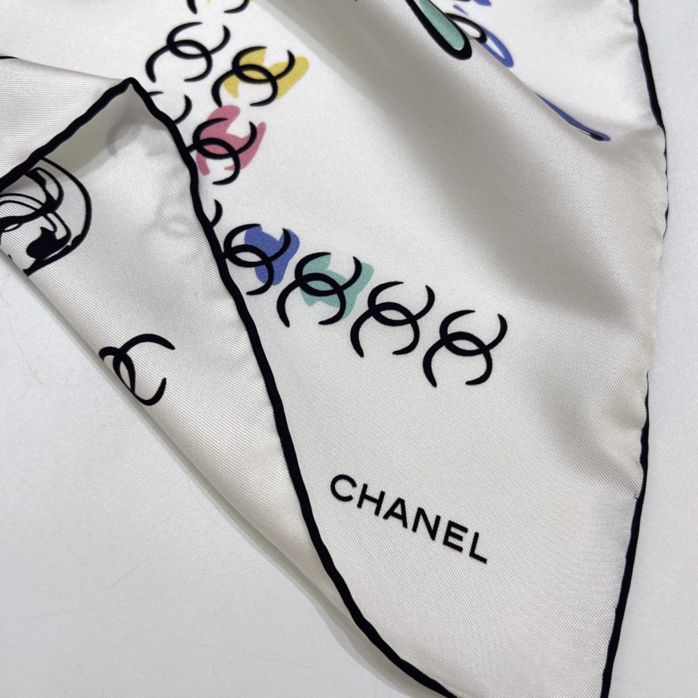 Chanel 100% silk 90cm square scarf!  