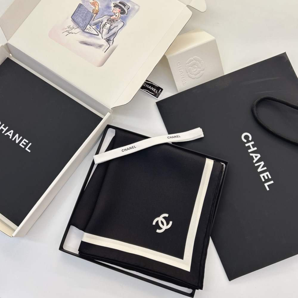 Chanel 100% silk 90cm square scarf!  
