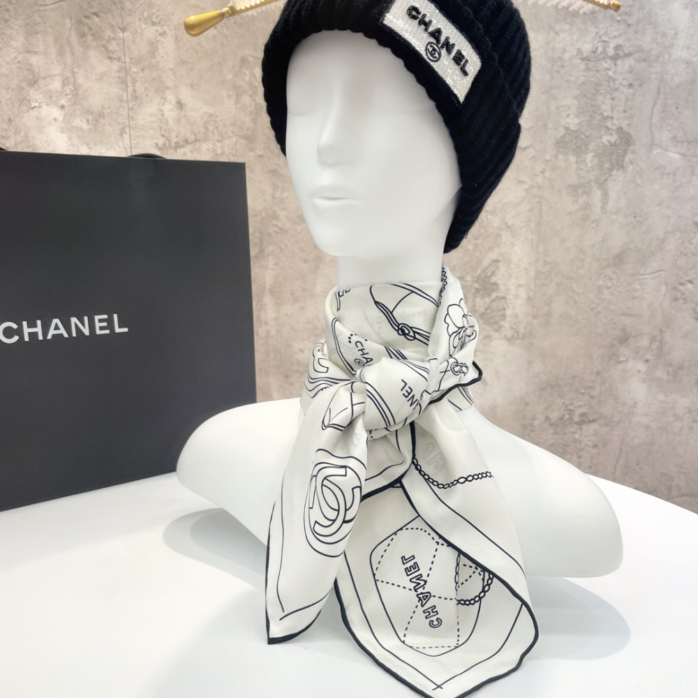 Chanel 100% silk 90cm square scarf!  