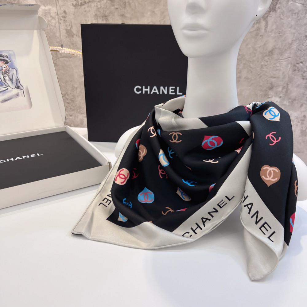 Chanel 100% silk 90cm square scarf!  