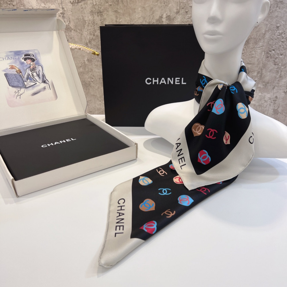 Chanel 100% silk 90cm square scarf!  
