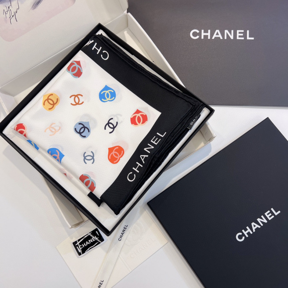 Chanel 100% silk 90cm square scarf!  