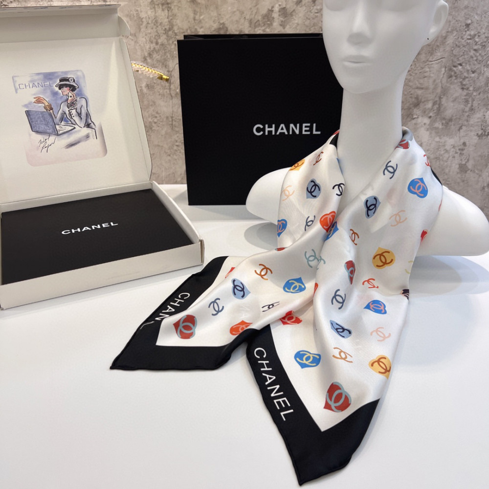 Chanel 100% silk 90cm square scarf!  