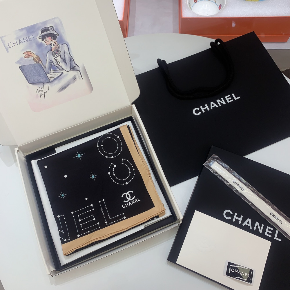 Chanel 100% silk 90cm square scarf!  