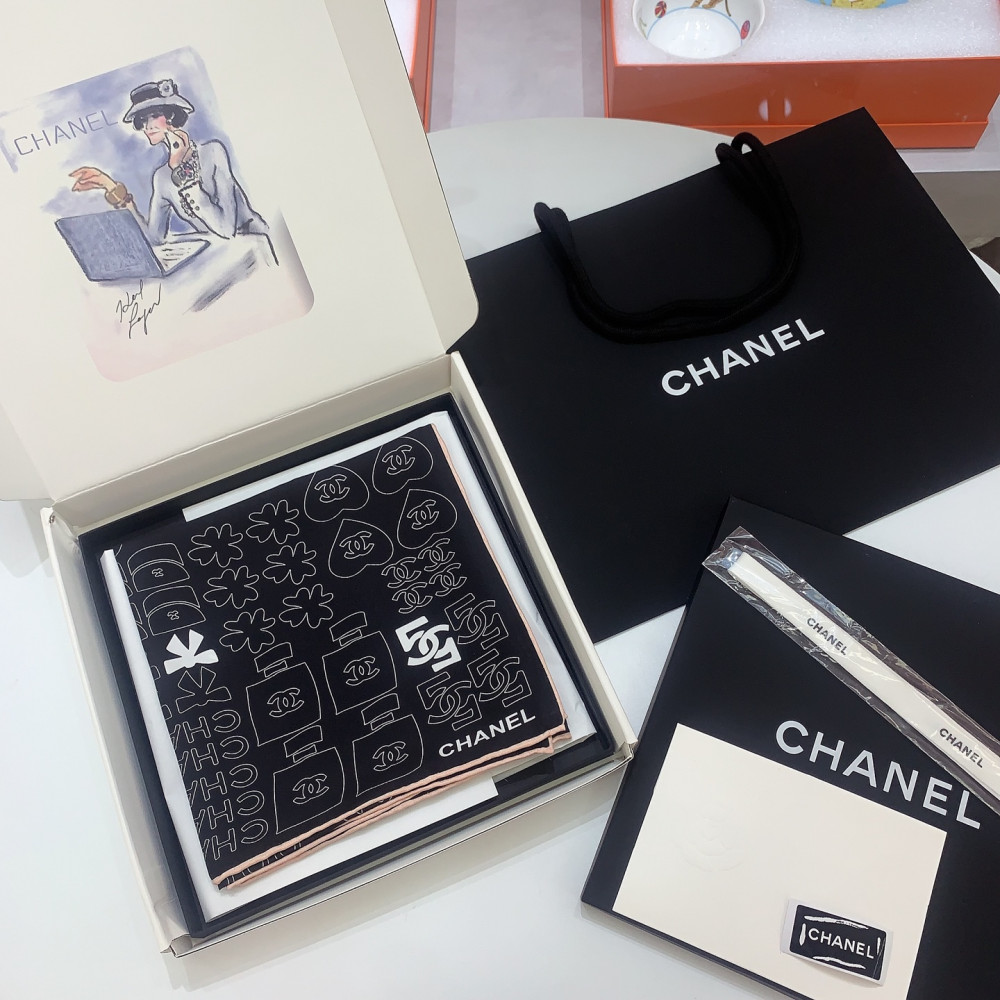 Chanel 100% silk 90cm square scarf!  