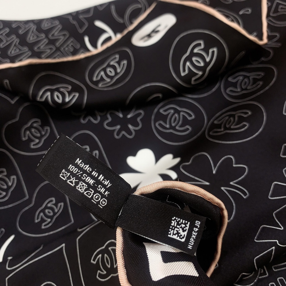Chanel 100% silk 90cm square scarf!  