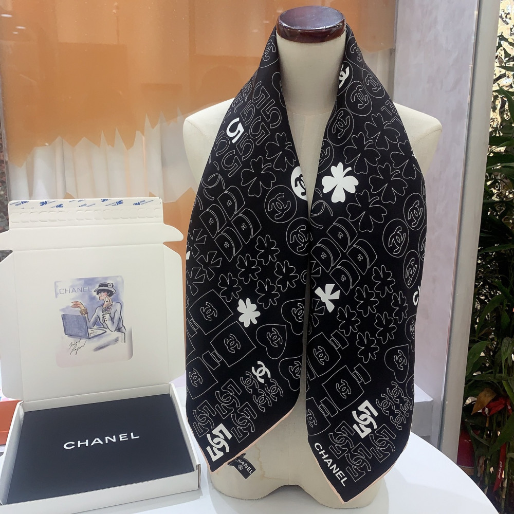 Chanel 100% silk 90cm square scarf!  