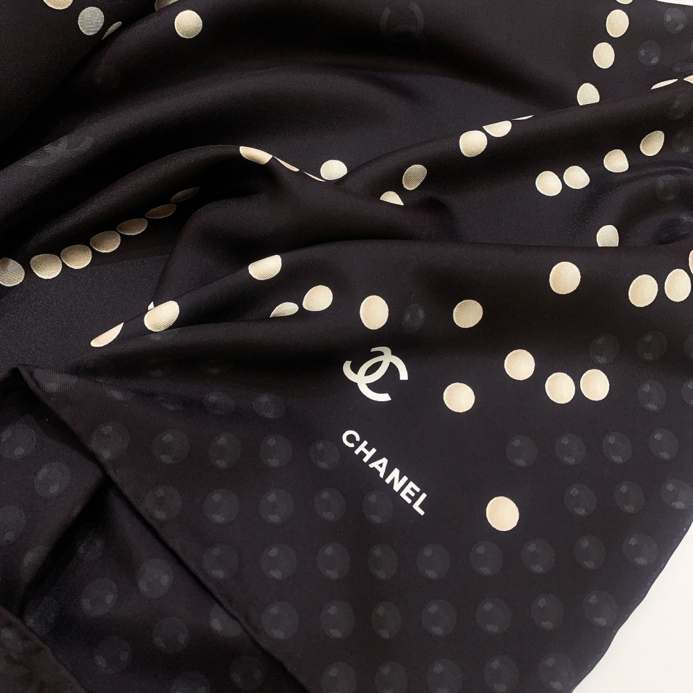 Chanel 100% silk 90cm square scarf!  