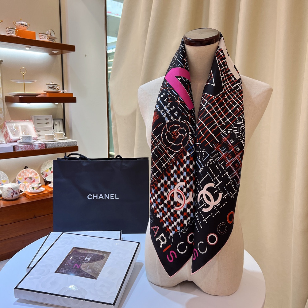 Chanel 100% silk 90cm square scarf!  