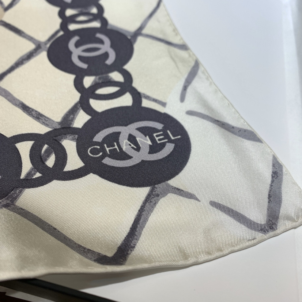 Chanel 100% silk 90cm square scarf!  