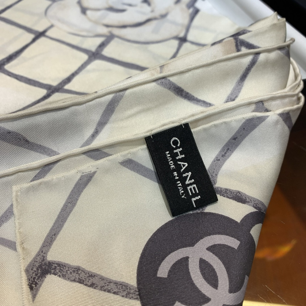 Chanel 100% silk 90cm square scarf!  