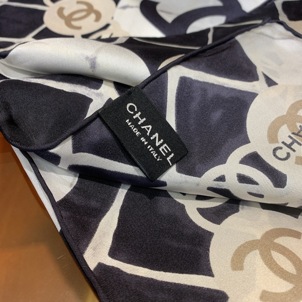 Chanel 100% silk 90cm square scarf!  