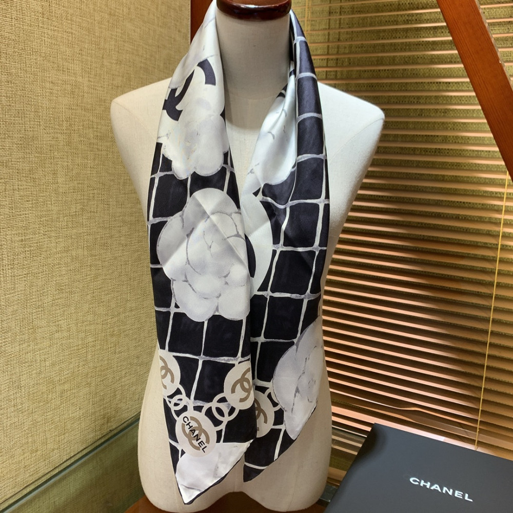 Chanel 100% silk 90cm square scarf!  