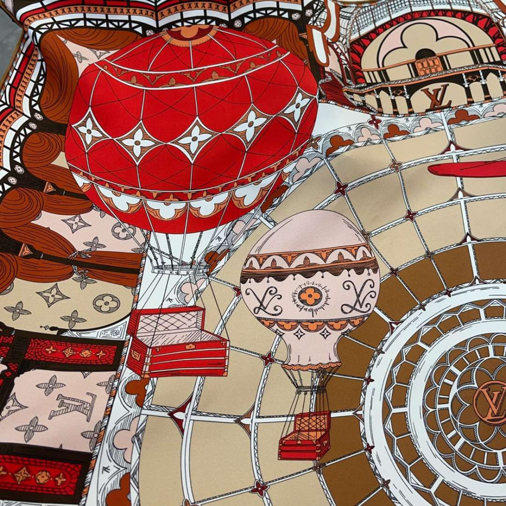 Louis Vuitton 100% Mulberry Silk 90cm Scarf!  