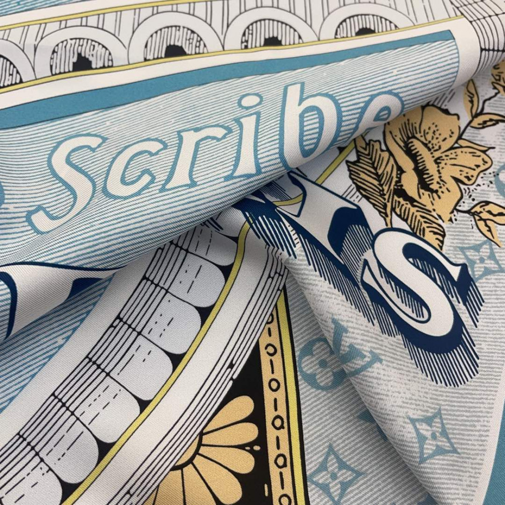 Louis Vuitton 100% Mulberry Silk 90cm Scarf!  