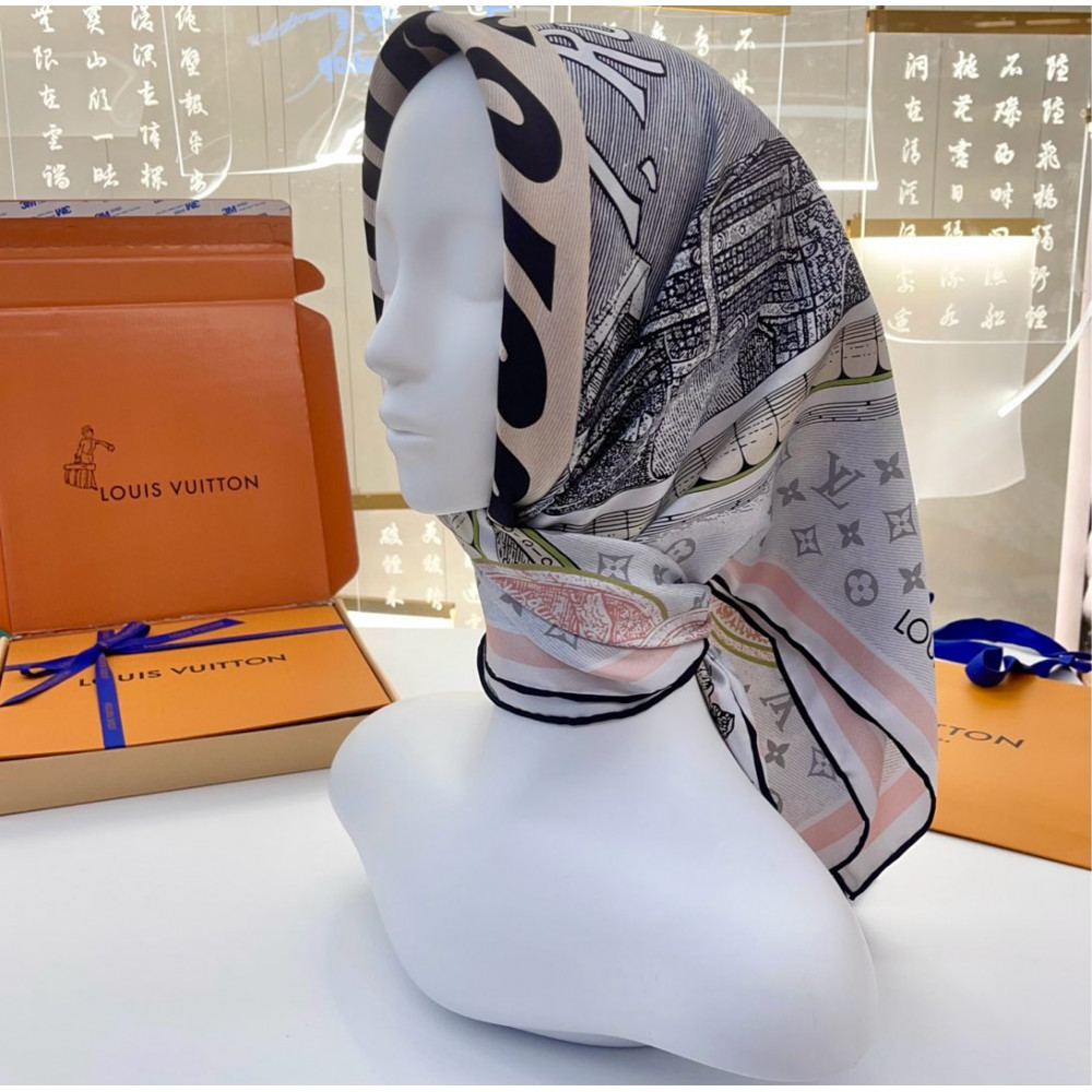 Louis Vuitton 100% Mulberry Silk 90cm Scarf!  