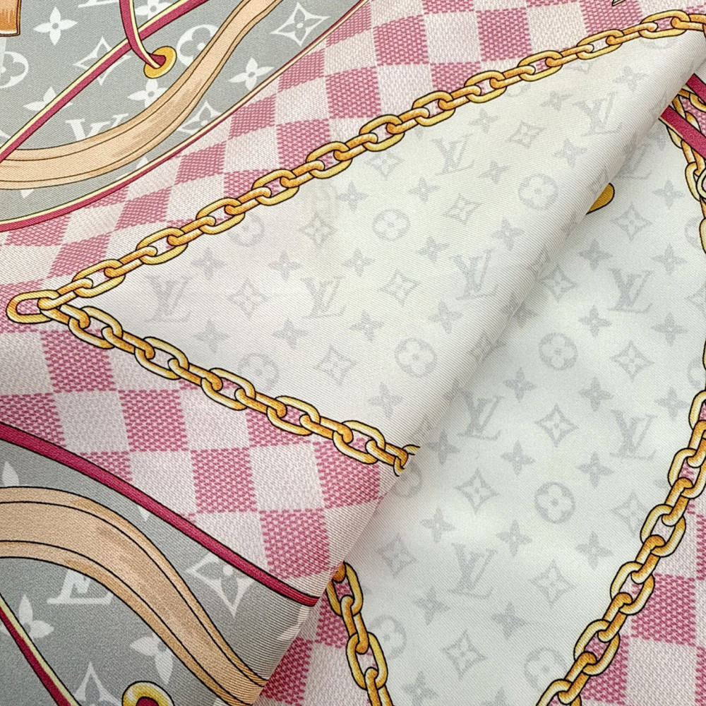 Louis Vuitton 100% Mulberry Silk 90cm Scarf!  